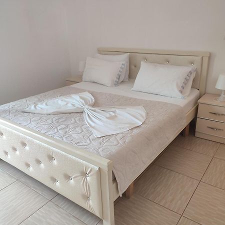Penelope'S Rooms Dhermi Ngoại thất bức ảnh