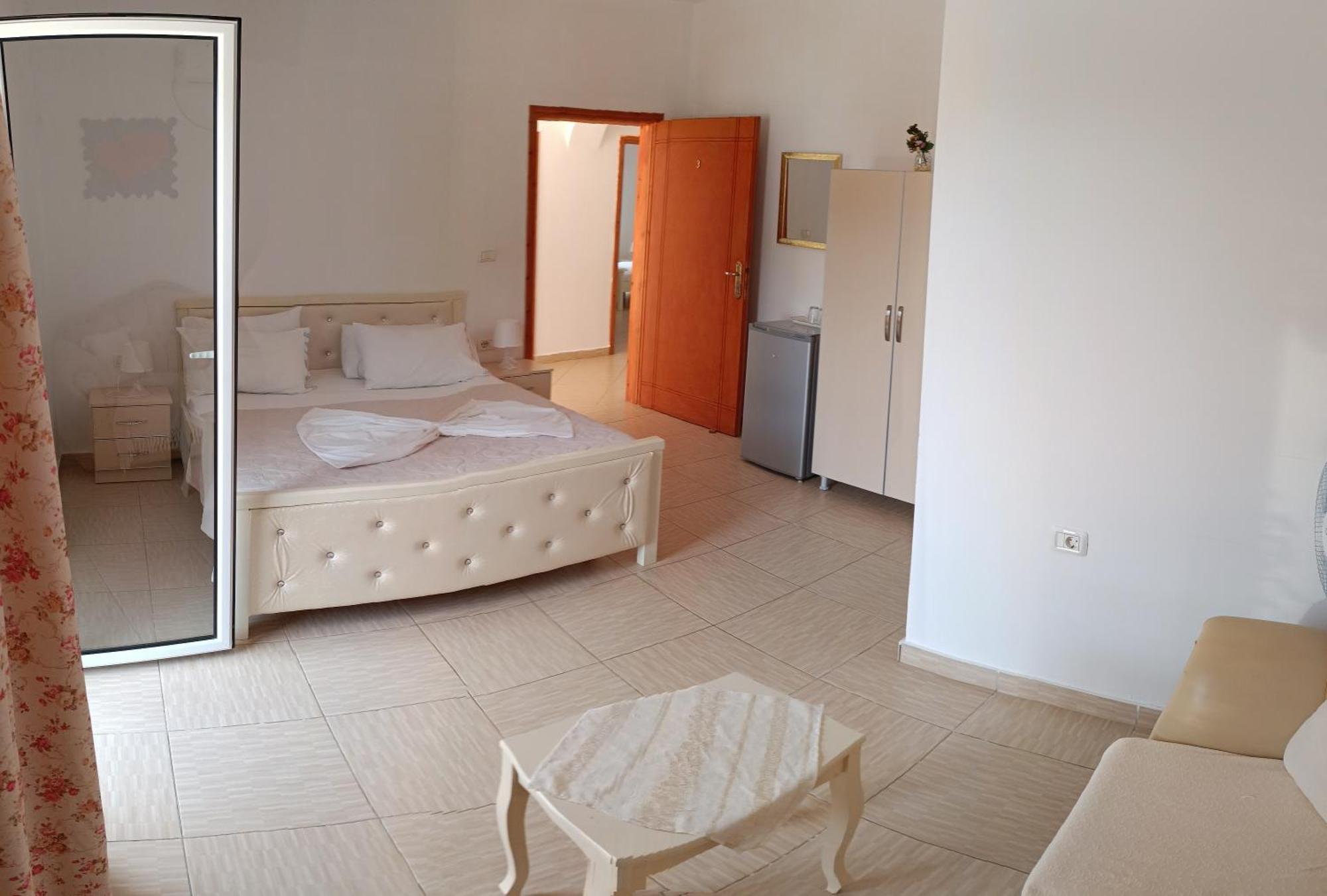 Penelope'S Rooms Dhermi Ngoại thất bức ảnh