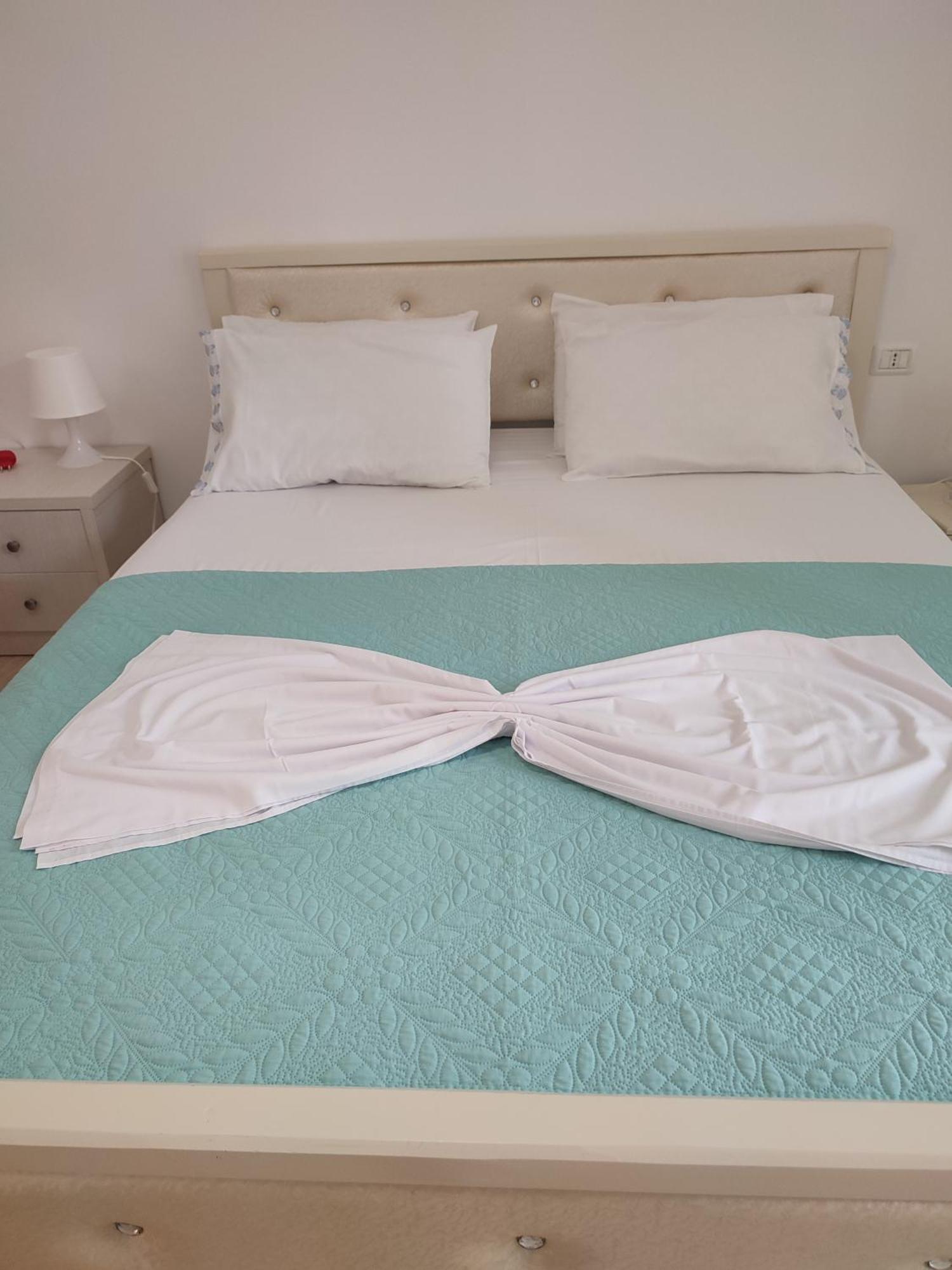 Penelope'S Rooms Dhermi Ngoại thất bức ảnh