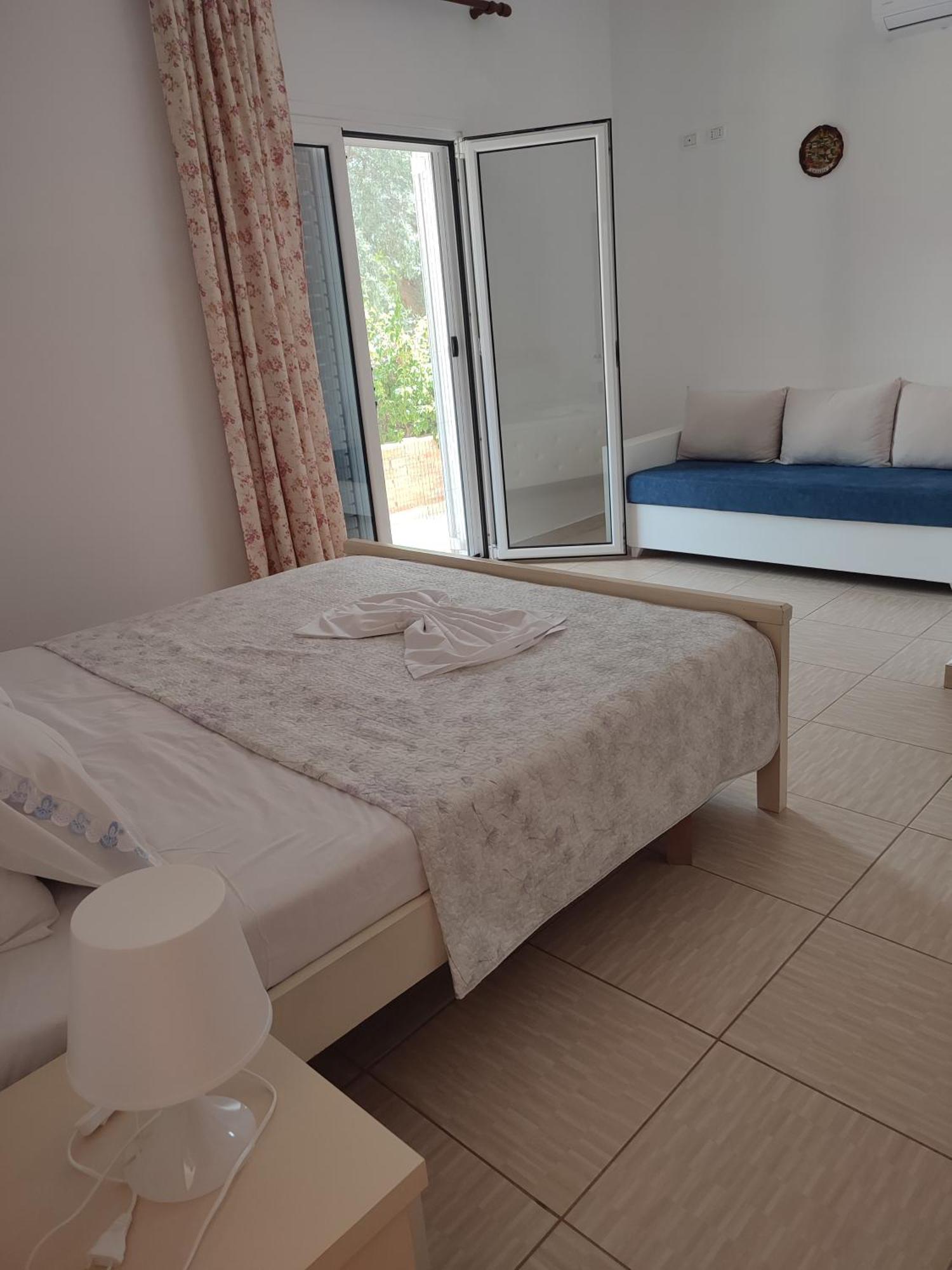 Penelope'S Rooms Dhermi Ngoại thất bức ảnh